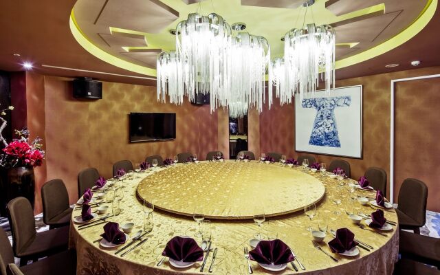 The HO Hotel