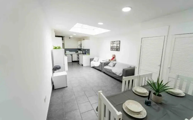 Cosy Studio Close to the University