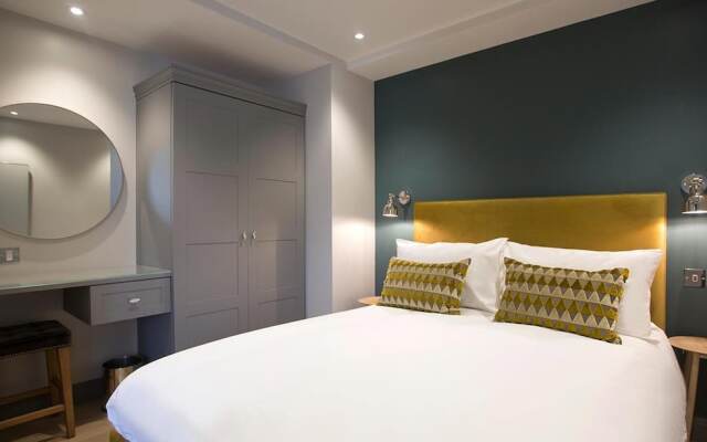 No.8 Waterloo Apartments