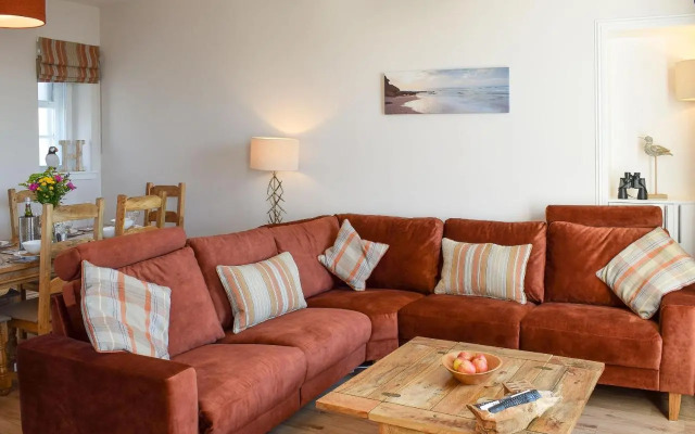 Harbourside Apartment