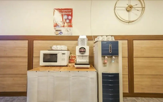 Gung Business Hotel
