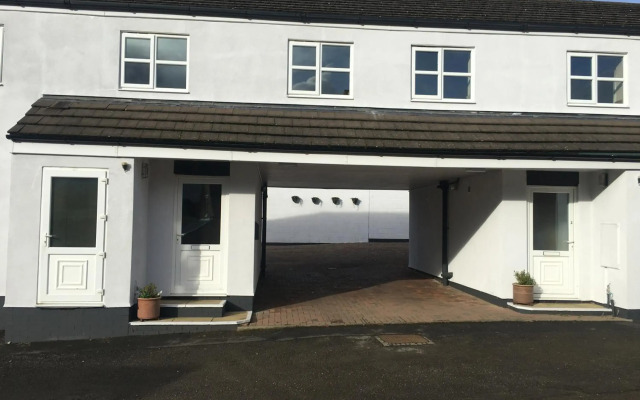 The Bullshead, Arthingworth House B&B