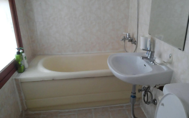 Marine Guesthouse