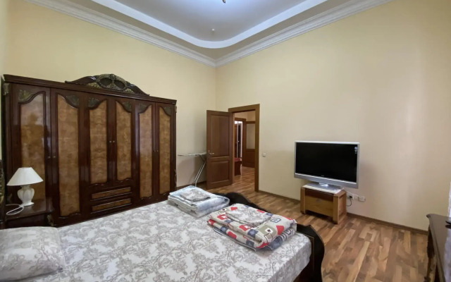 Tavrida na Naberezhnoy im. Lenina