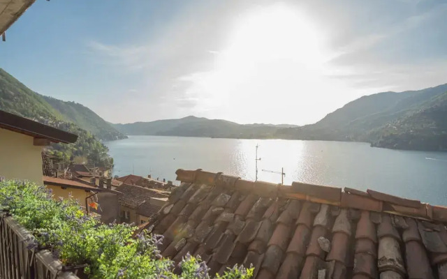 The Green Nest by Lake Como by Rent all Como