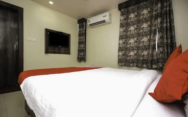 Hotel Galaxy Palace By OYO Rooms