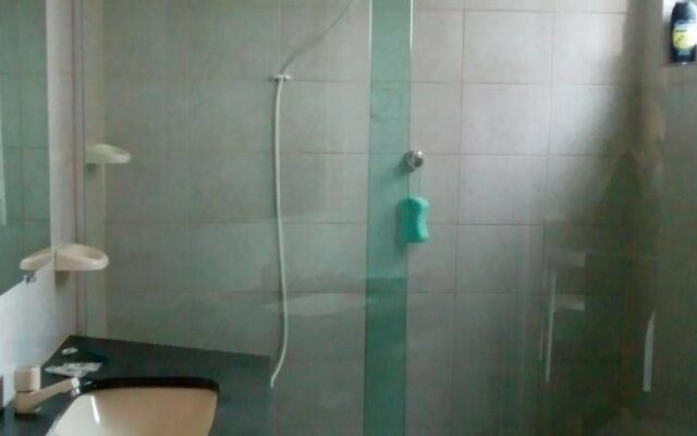 Trade Hotel