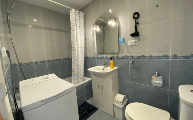 Stylish Fuengirola Studio with Panoramic Sea View