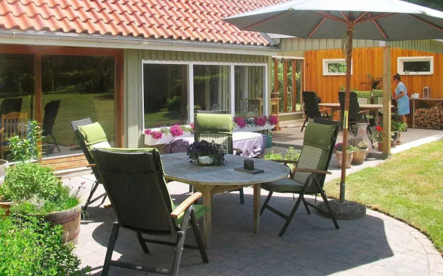 6 Person Holiday Home in Vaeggerlose