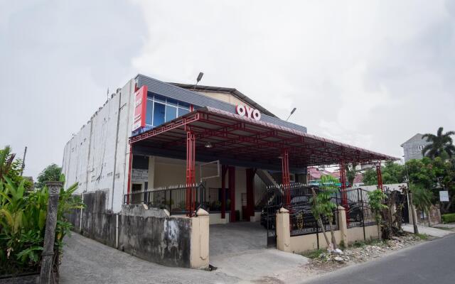 Super OYO 356 Titipapan Residence