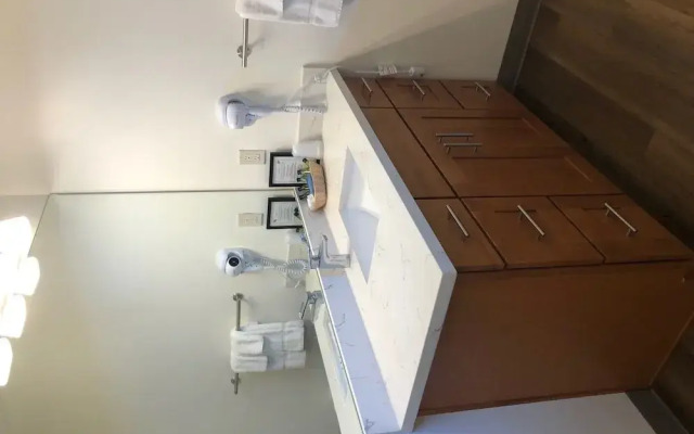 Lopez Islander Resort