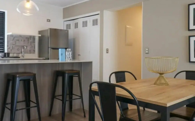 w Picturesque 2BR in the Heart of Miraflores