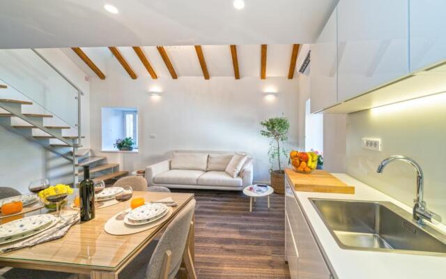 Feel like an Emperor Apartment