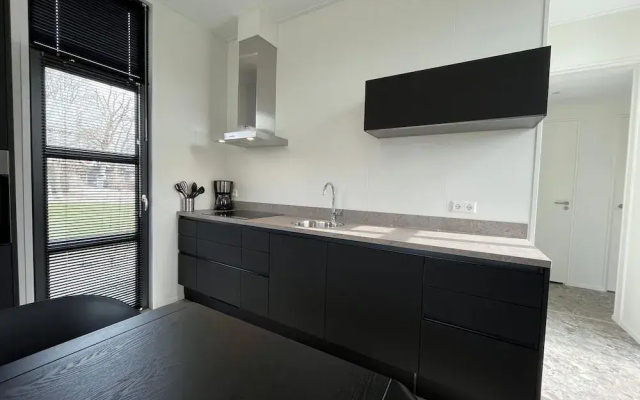 Veluwemeer Chalet Park Retreat