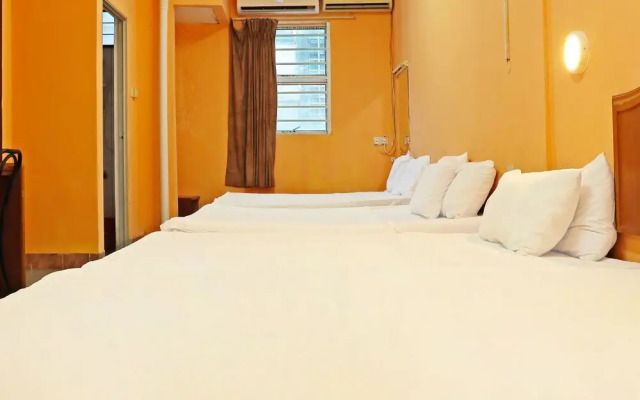 OYO 90598 Living House Co