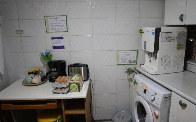 Dongdaemun wellbeing hostel