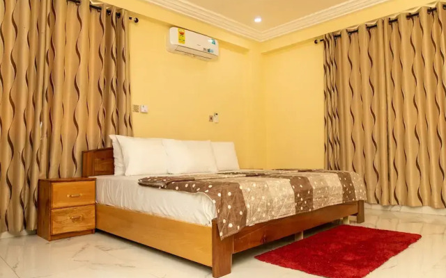 Spacious & Outstanding 3-bed Furnished Apartment