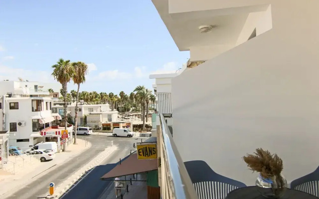 Phaedrus Living Seaside Flat Athina 116