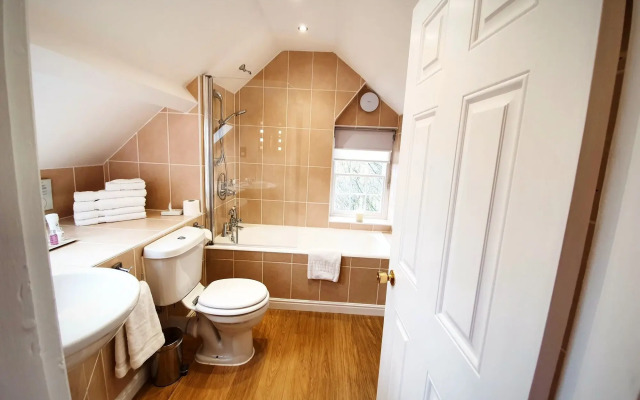 Plas Dinas Country House