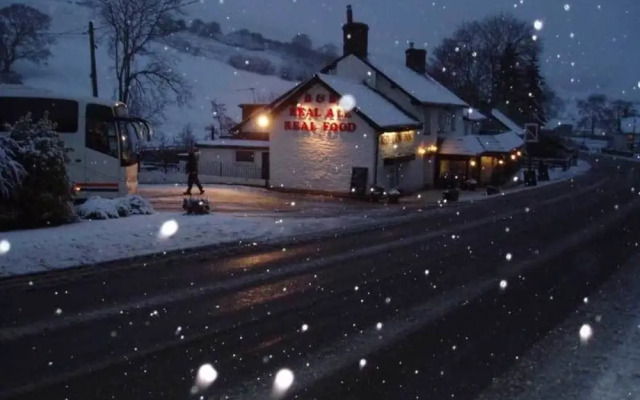 The Red Lion Country Inn