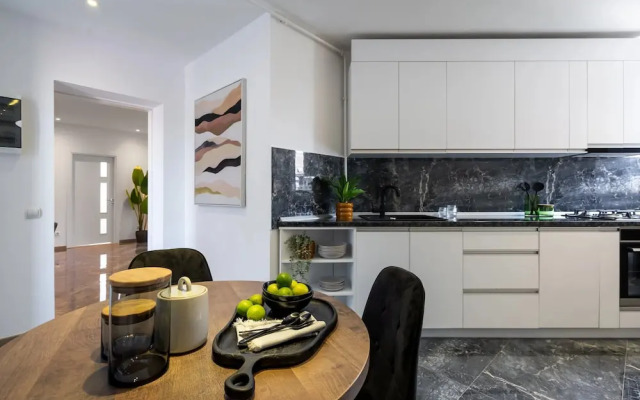 Grand 3BR Near Athenaeum Calea Victoriei