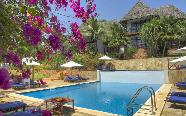 Sultan Sands Island Resort