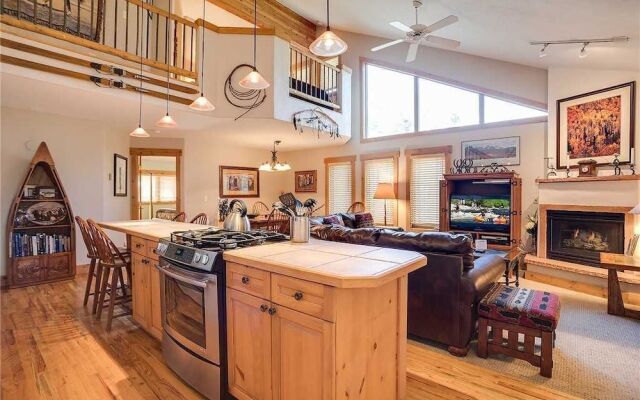 Saddle Creek Townhomes by Pioneer Ridge Management