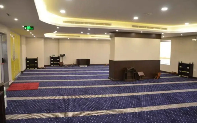 Rawabi Emirates Hotel