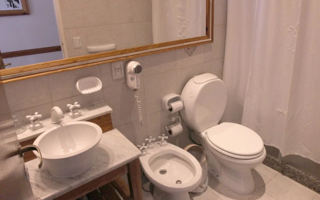 Hotel Vicente Lopez