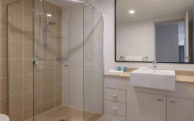 Meriton Suites Broadbeach, Gold Coast