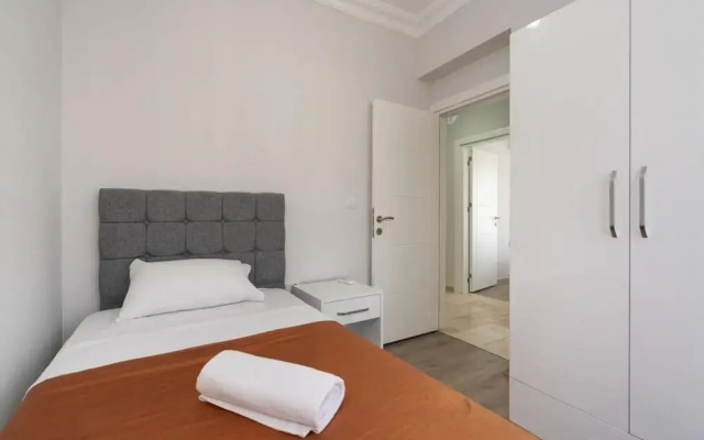 Villa With Jacuzzi Private Pool Garden in Serik