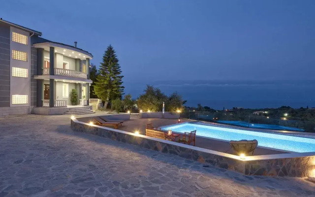 Mont Bleu Luxury Villa