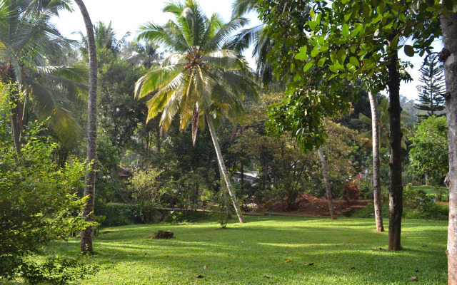 Clove Garden Hotel