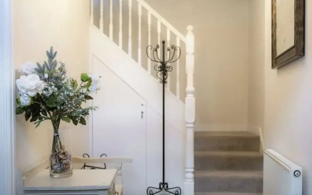 Charming 2 BD House in Tewkesbury Centre