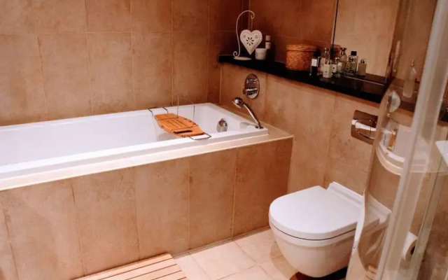 2 Bedroom Apartment With Sea View