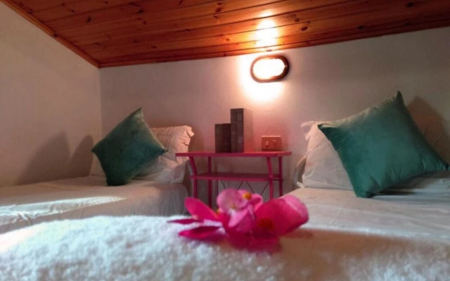 Rosehip apt With Shared Pool