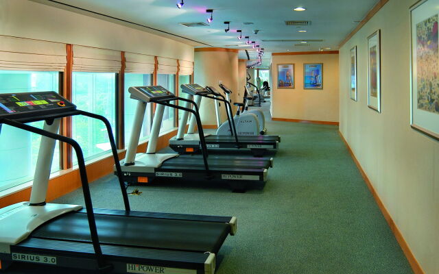 Crowne Plaza Zhuhai City Center by IHG