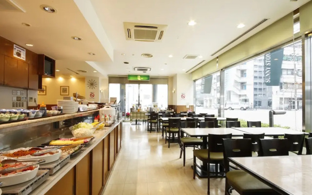 Shin Osaka Sunny Stone Hotel