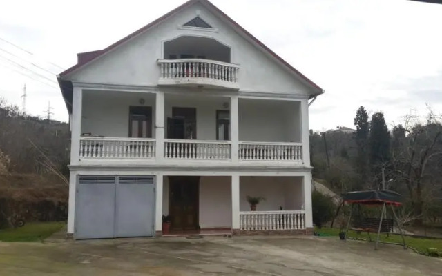 Guest house Makhindzhauri