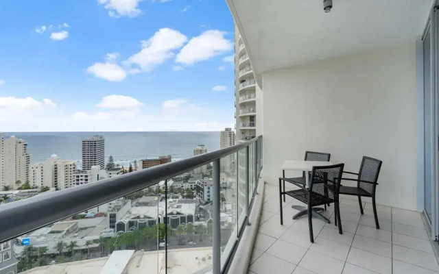 Chevron Renaissance - Wow Stay