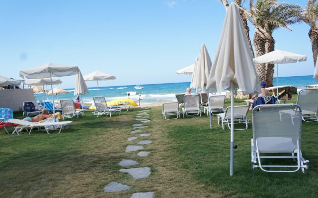 Zeus Hotels Palm Beach