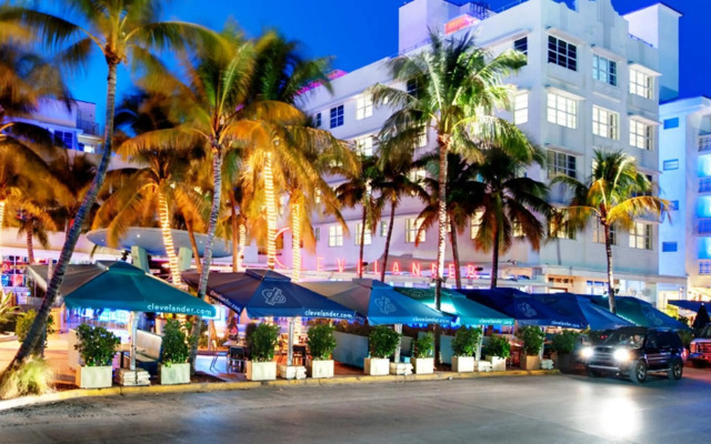 Clevelander Hotel – Adults Only