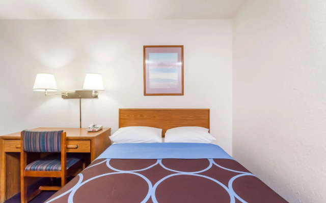 Super 8 by Wyndham Sidney NY