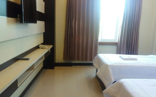 Galaxy Inn Hotel Baubau