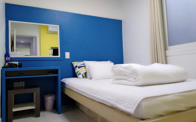Slow Citi Guesthouse - Hostel