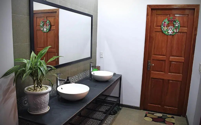 Kon-Tiki DaNang Hostel