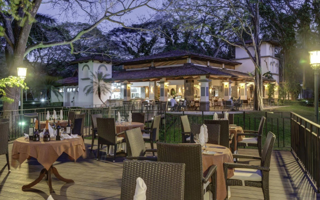 CC Beach Front Papagayo All Inclusive