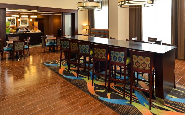 Hampton Inn & Suites Harvey/New Orleans West Bank