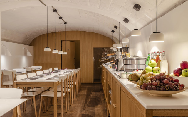 9Hotel Republique Hotel