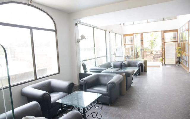 Hotel Sea Palace By OYO Rooms
